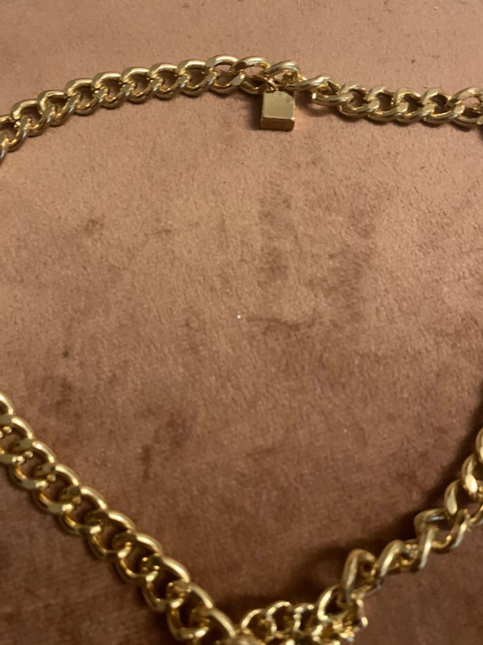 Collier lèvres - photo numéro 3