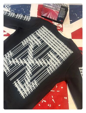 Sweat Off White taille L/XL noir imprimé dans le dos et sur les manches