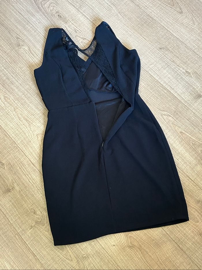 Robe noire sans manches avec dentelle Morgan taille 38 comme neuve - photo numéro 9