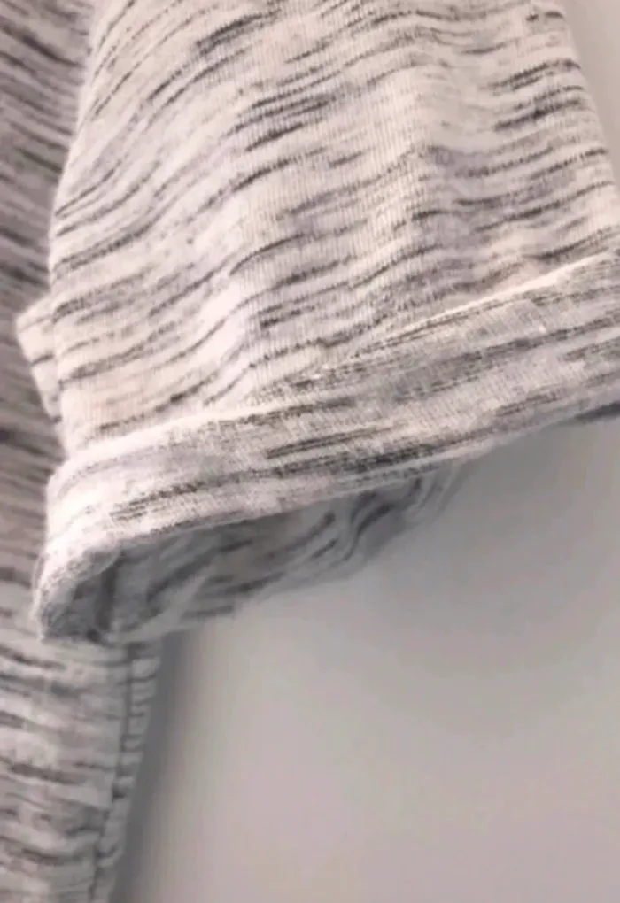 garçon tshirt zeeman blanc chiné avec coutures décoratives 134-140 cm - photo numéro 5