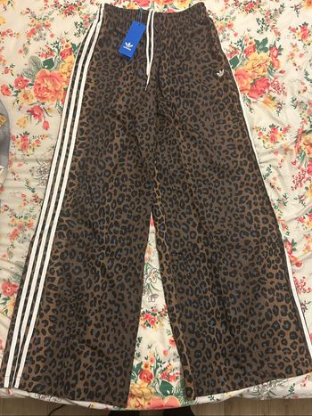 Pantalon leopard adidas