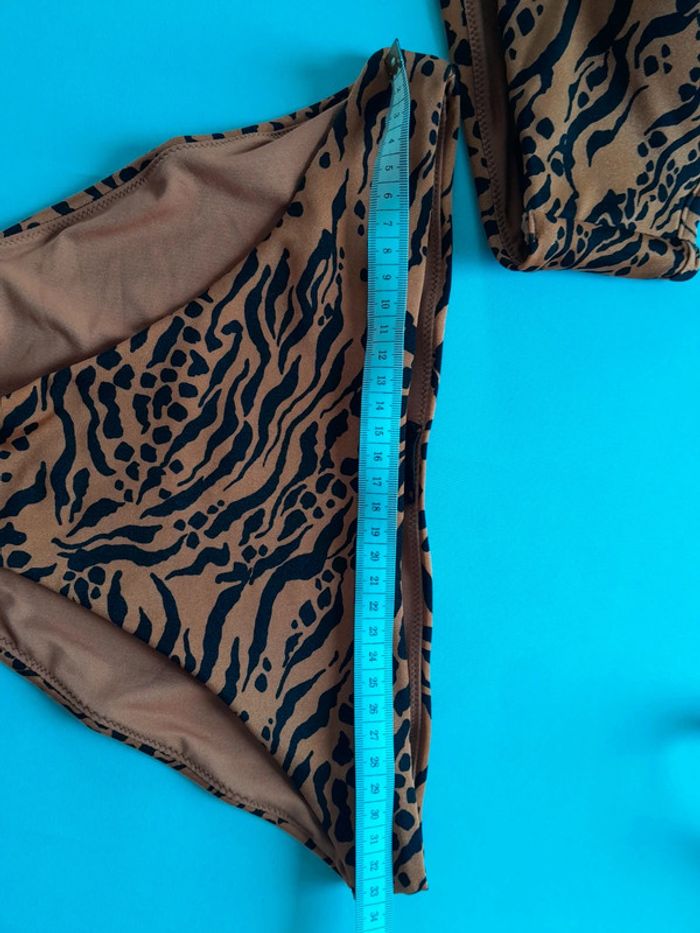Maillot de bain 2 pièces  H&M taille 36 motif zèbre - photo numéro 11