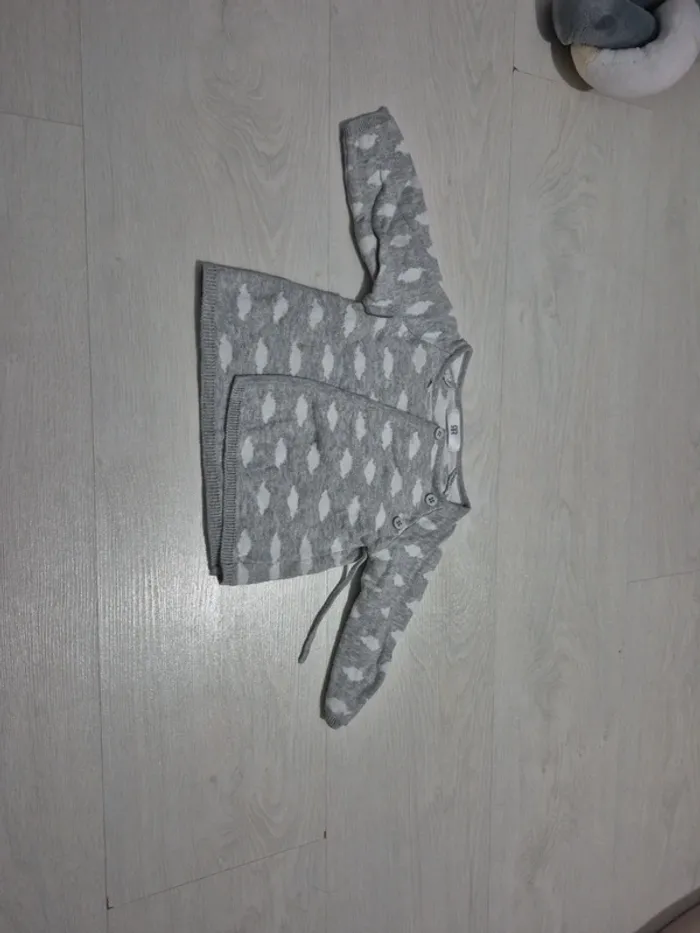 Gilet gris motif nuage