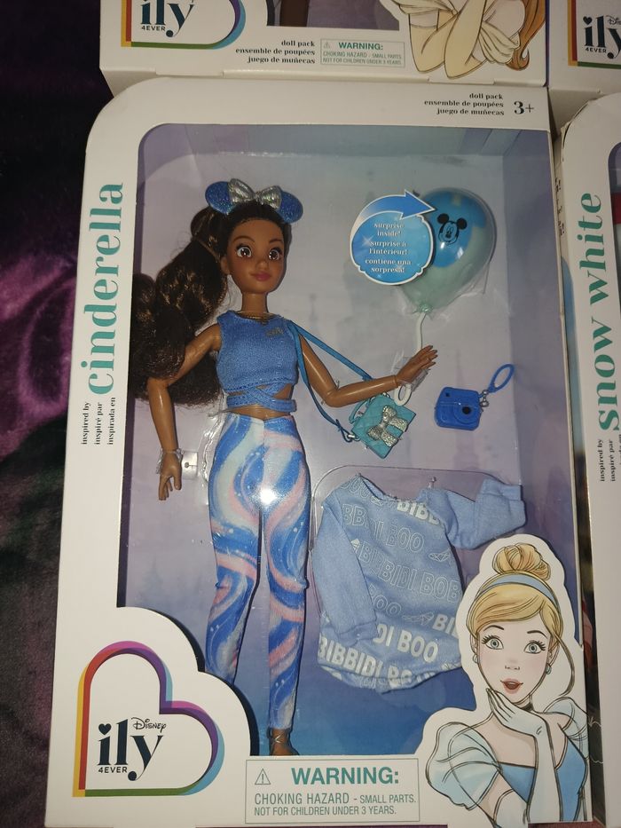 Lot de quatre poupées ily doll Disney store - photo numéro 3