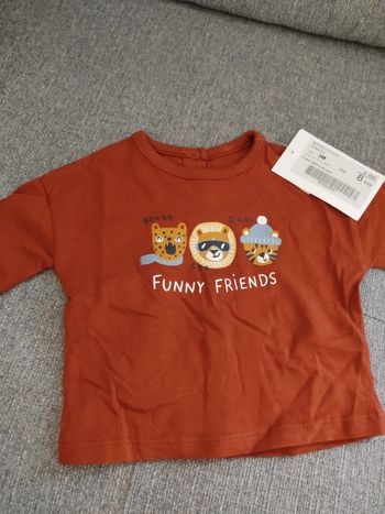 Tee-shirt manches longues taille 3 mois neuf