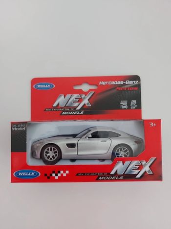 Mercedes-Benz  -  amg gt- argent