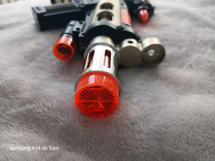 Pistolet bruiteur et lumiere - photo numéro 5
