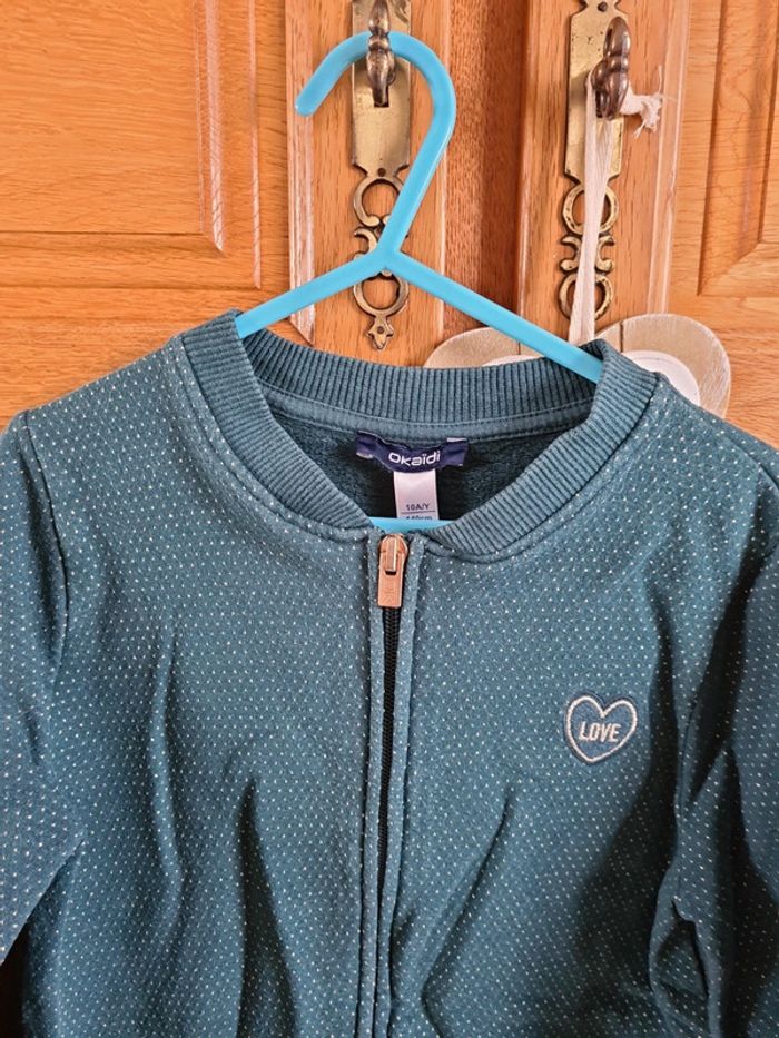Veste verte pailletée 10 ans okaidi très bon etat - photo numéro 5