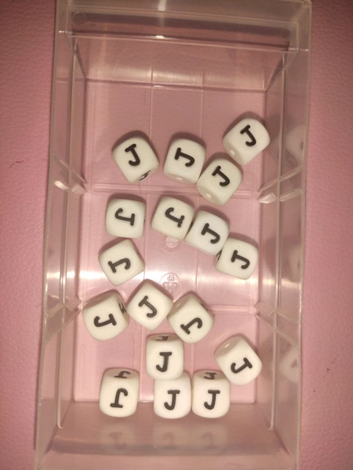 Perles lettre silicone