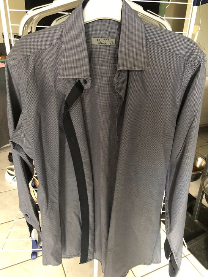 Chemise à carreaux