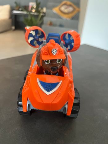 Véhicule + Figurine 