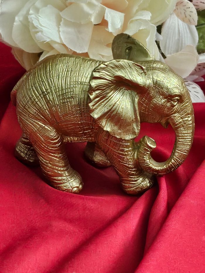 Statuette éléphant doré - photo numéro 4