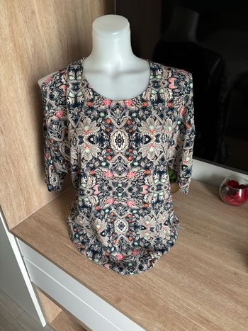 Blouse tunique manche 3/4 épaule dénudé imprimé taille S