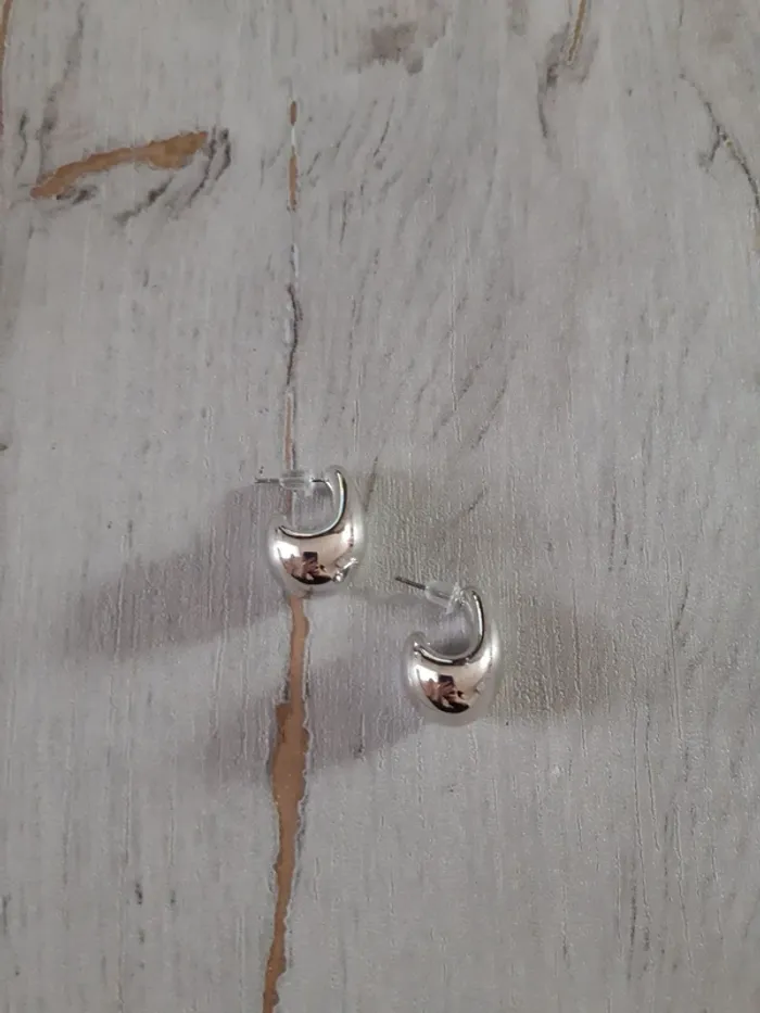 Boucles d'oreilles gouttes d'eau argentées