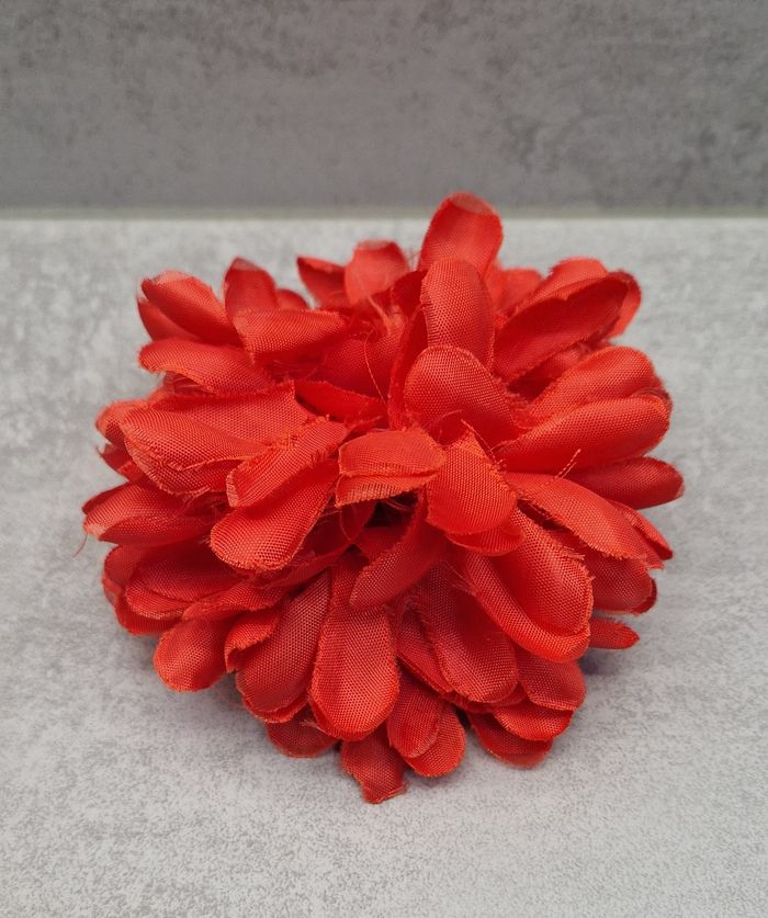 Pince à cheveux fleur rouge - Bon état