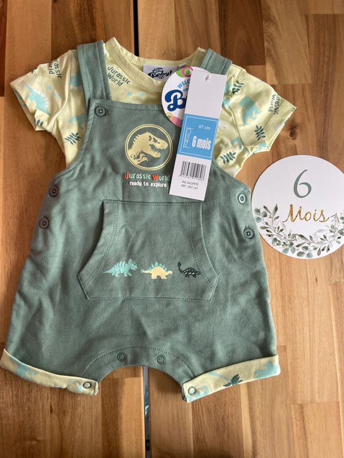 Joli ensemble salopette et t shirt 6 mois - photo numéro 2
