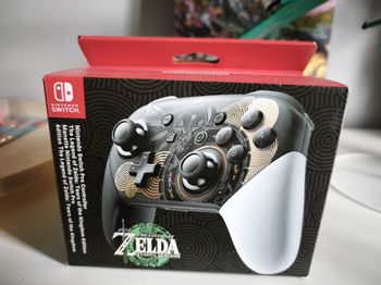 Nintendo switch pro controller The legend of Zelda Tears of the Kingdom édition neuve scellée 