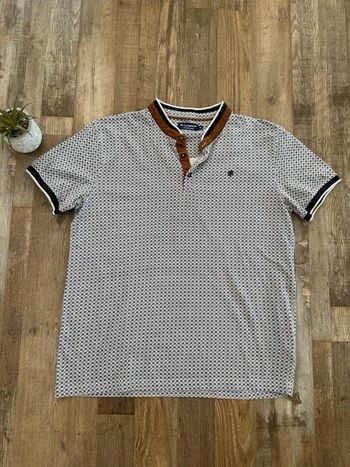 - Tee shirt Armand Thierry (M) - Taille XL - Très Bon état