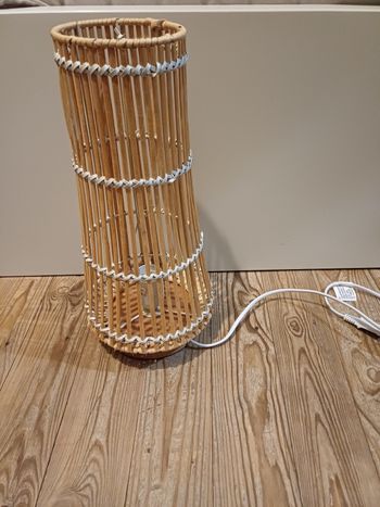 Lampe en rotin