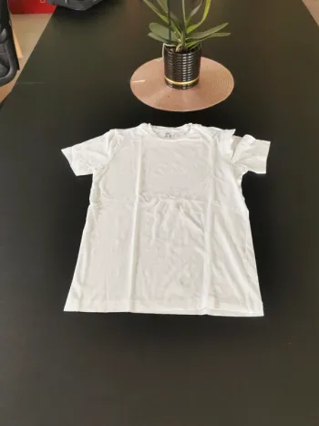 Tee shirt H&M taille XS neuf