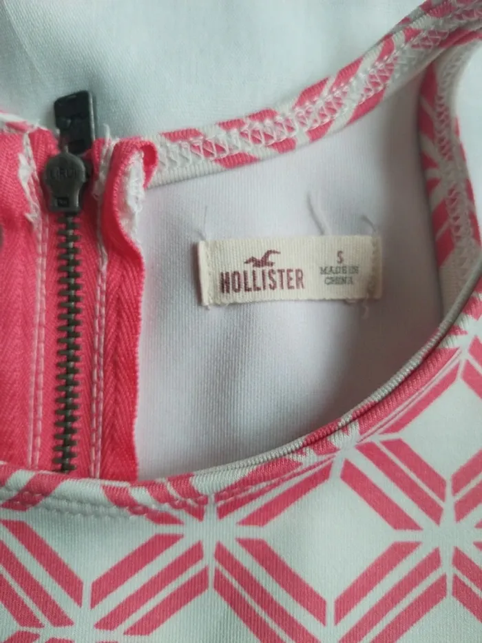 Top Hollister - photo numéro 4
