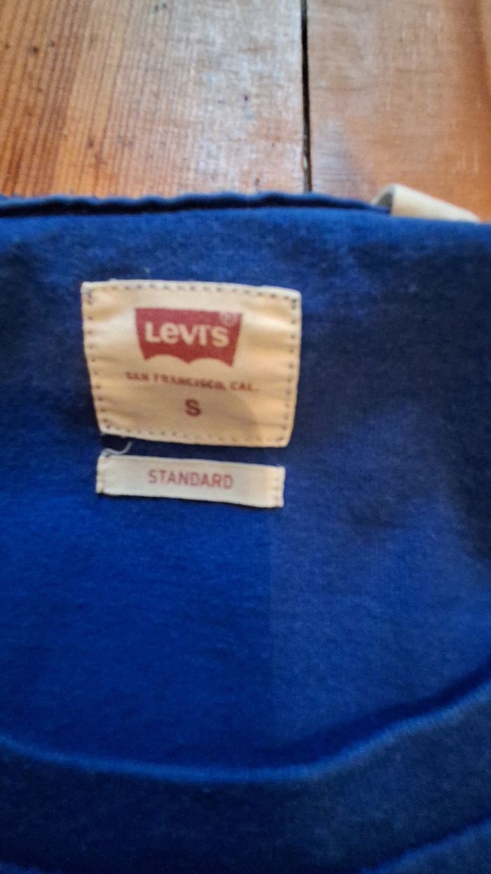 T-shirt bleu Levi's taille S - photo numéro 2