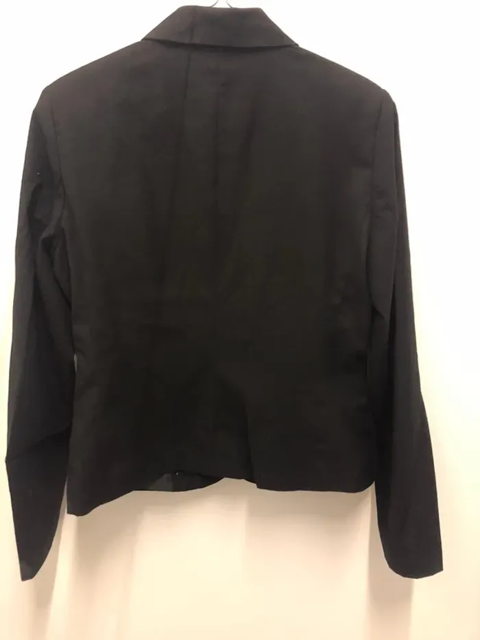 Veste noire - photo numéro 2