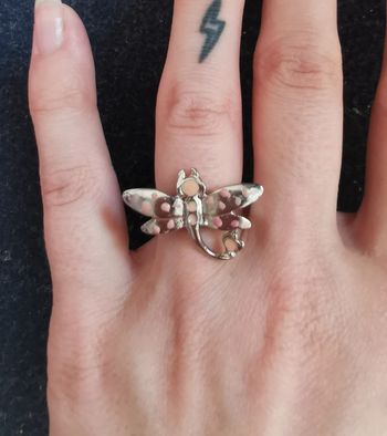 Bague en acier libellule