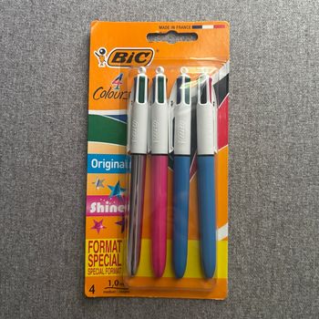 4 stylos BIC 4 couleurs (NEUF)