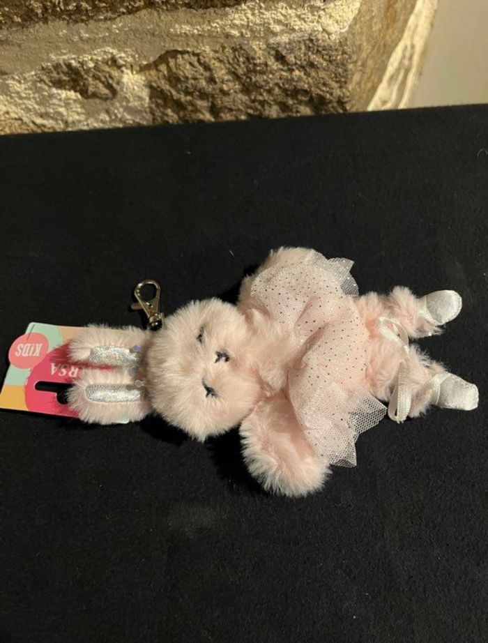 Porte clés ou déco sac en peluche lapin Parsa neuf - photo numéro 6