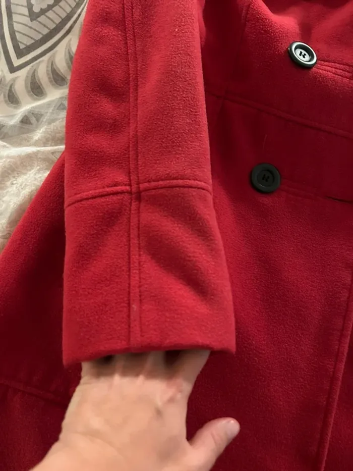 Manteau rouge - photo numéro 3