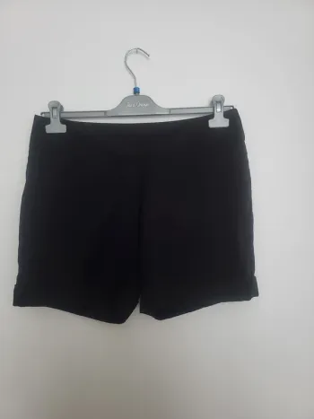 Short droit noir Taille 42