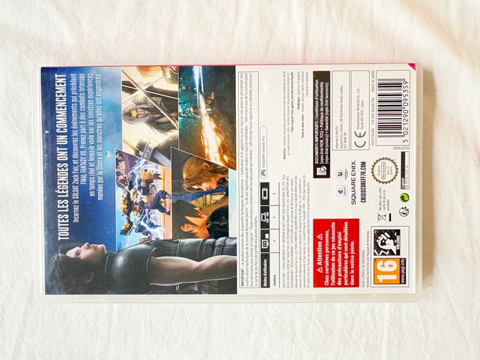 Crisis Core Final Fantasy 7 VII Reunion Jeu Nintendo Switch - photo numéro 2