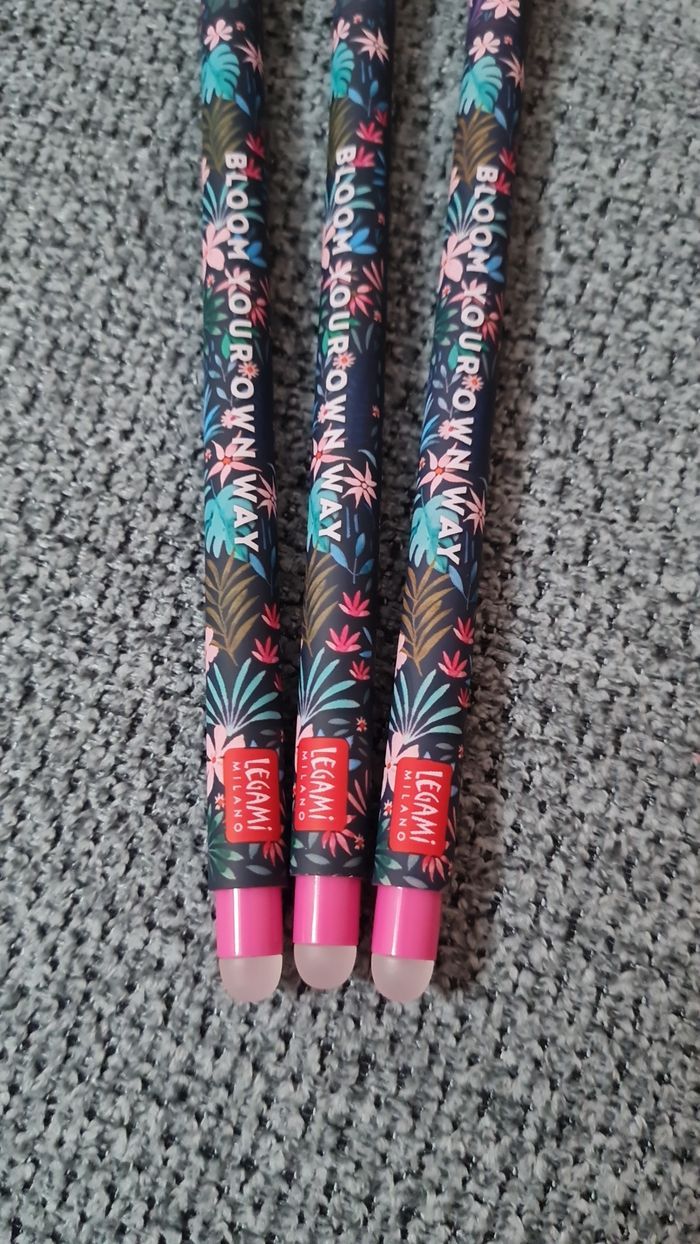 Legami Fleur 🌸Effaçables = 3 exemplaires = 3 Stylos Neufs - photo numéro 5