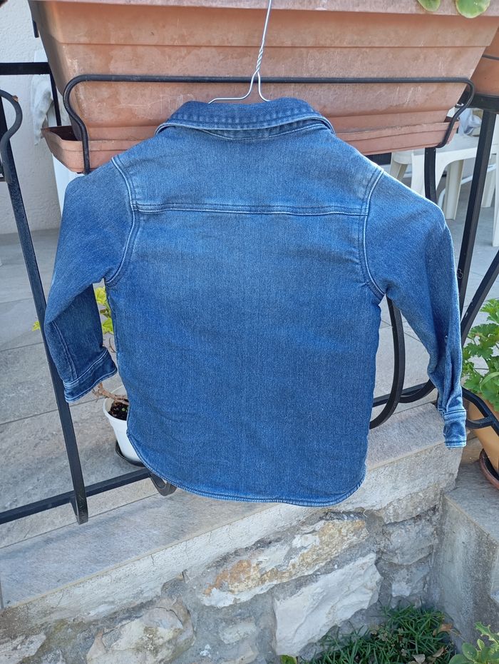 Veste en jean Shein taille 3/4 ans - photo numéro 4
