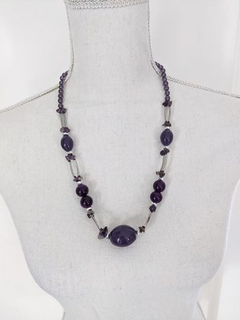 Collier violet et argent