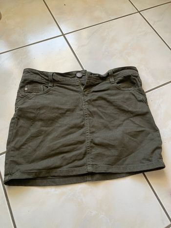 Jupe verte, kaki, taille 34