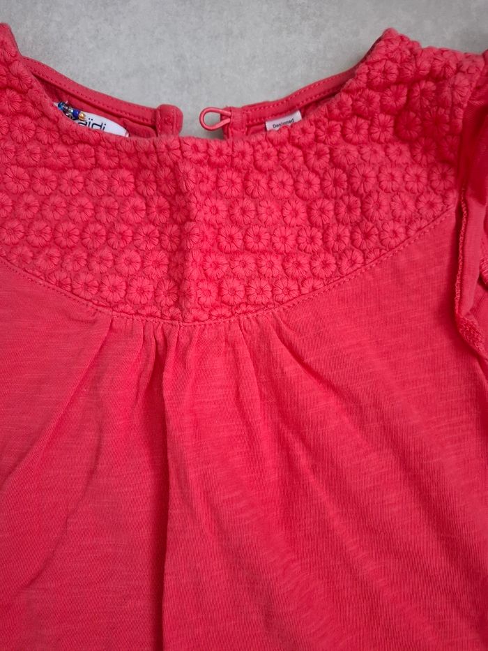 Tee-shirt okaidi 8 ans - photo numéro 2