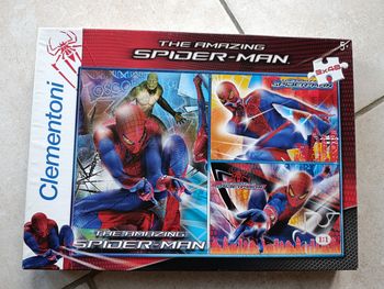 3 Puzzles Spiderman 3 x 48 pièces 5+