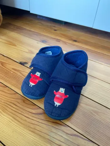 Chaussons taille 25 Tex