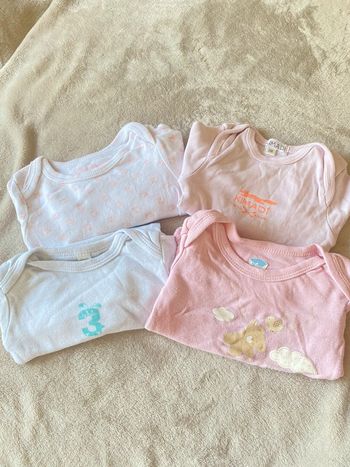 Lot 4 bodies manche longues
