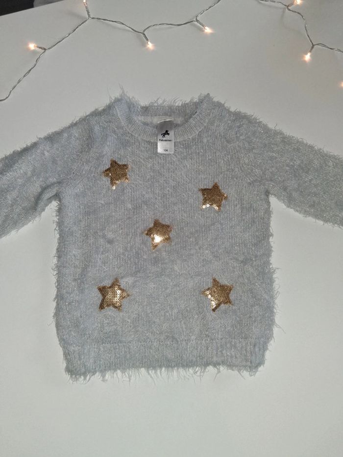 Pull gris avec étoiles dorés C&A - photo numéro 2