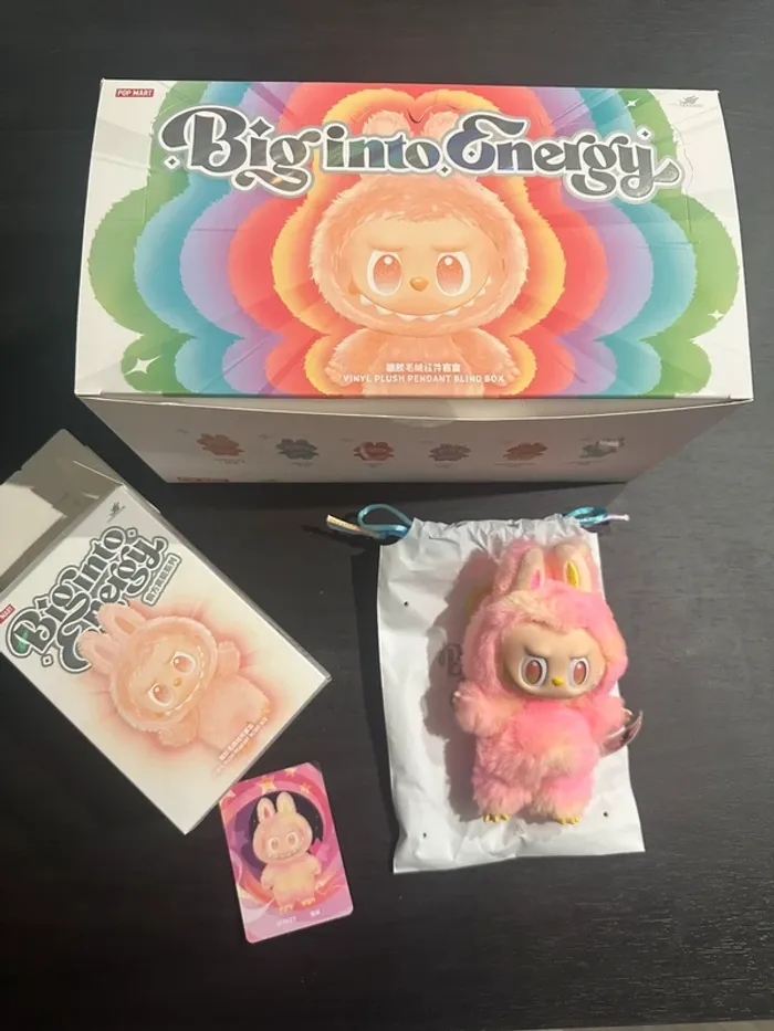 Labubu - Big Into Energy - Loyalty