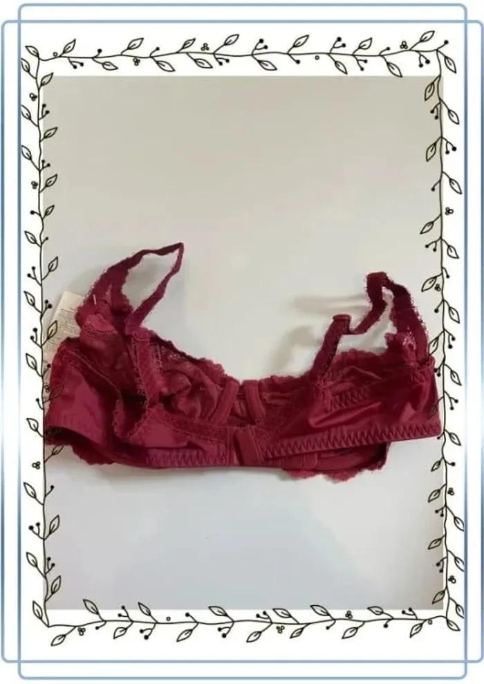 Soutien gorge bordeaux playtex , taille 85B, neuf - photo numéro 3