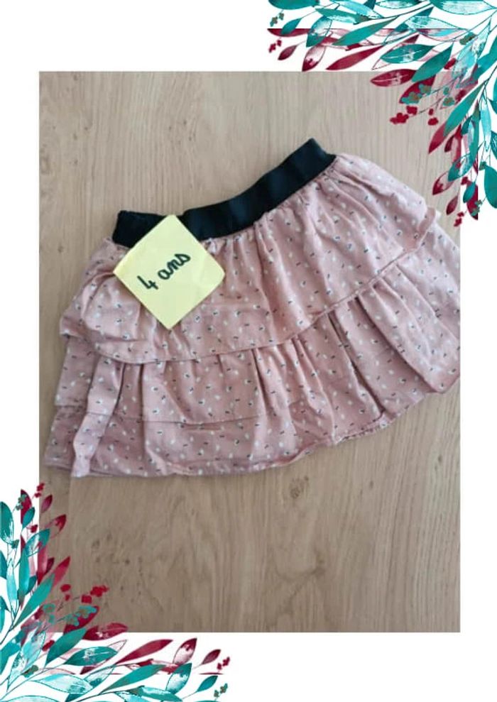 Jupe 4 ans à volants