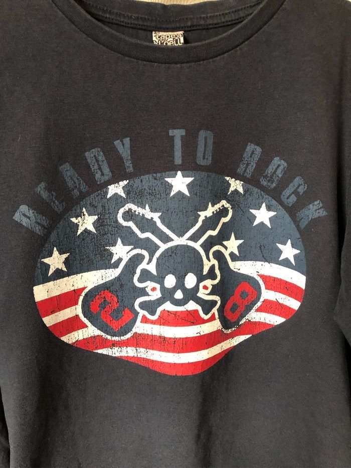 T-shirt rock guitares tête de mort 10 ans Tape à l’œil - photo numéro 2