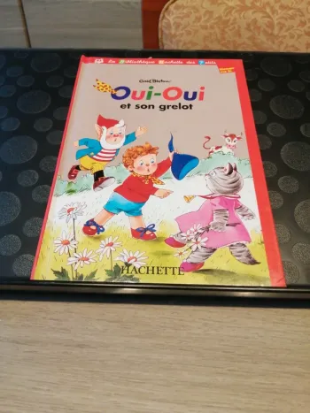 Oui-oui et son grelot