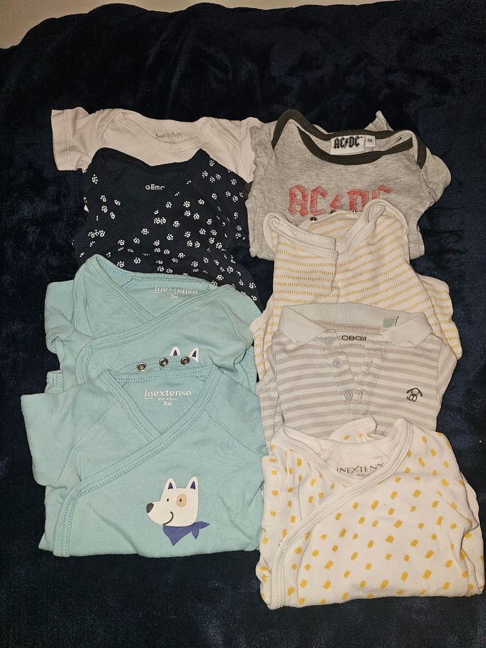Lots bodies 3 mois