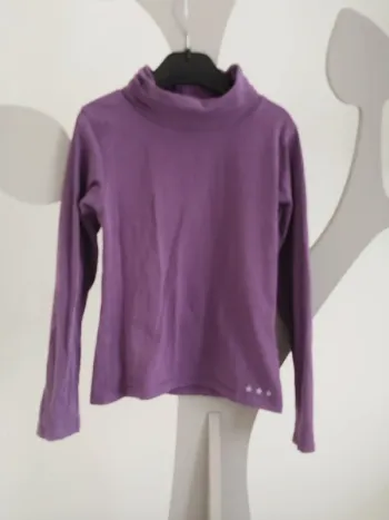 Sous-pull violet NKY taille 8 ans