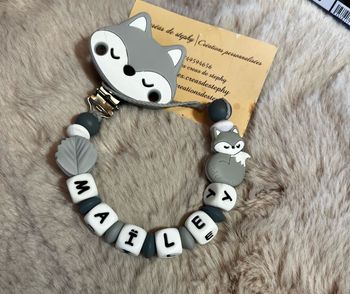 Attache tétine renard